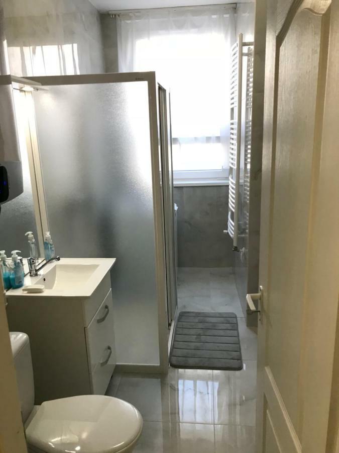 Ella Apartman Debreţin Exterior foto