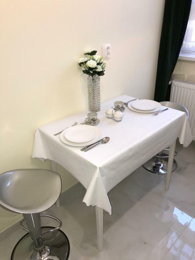 Ella Apartman Debreţin Exterior foto